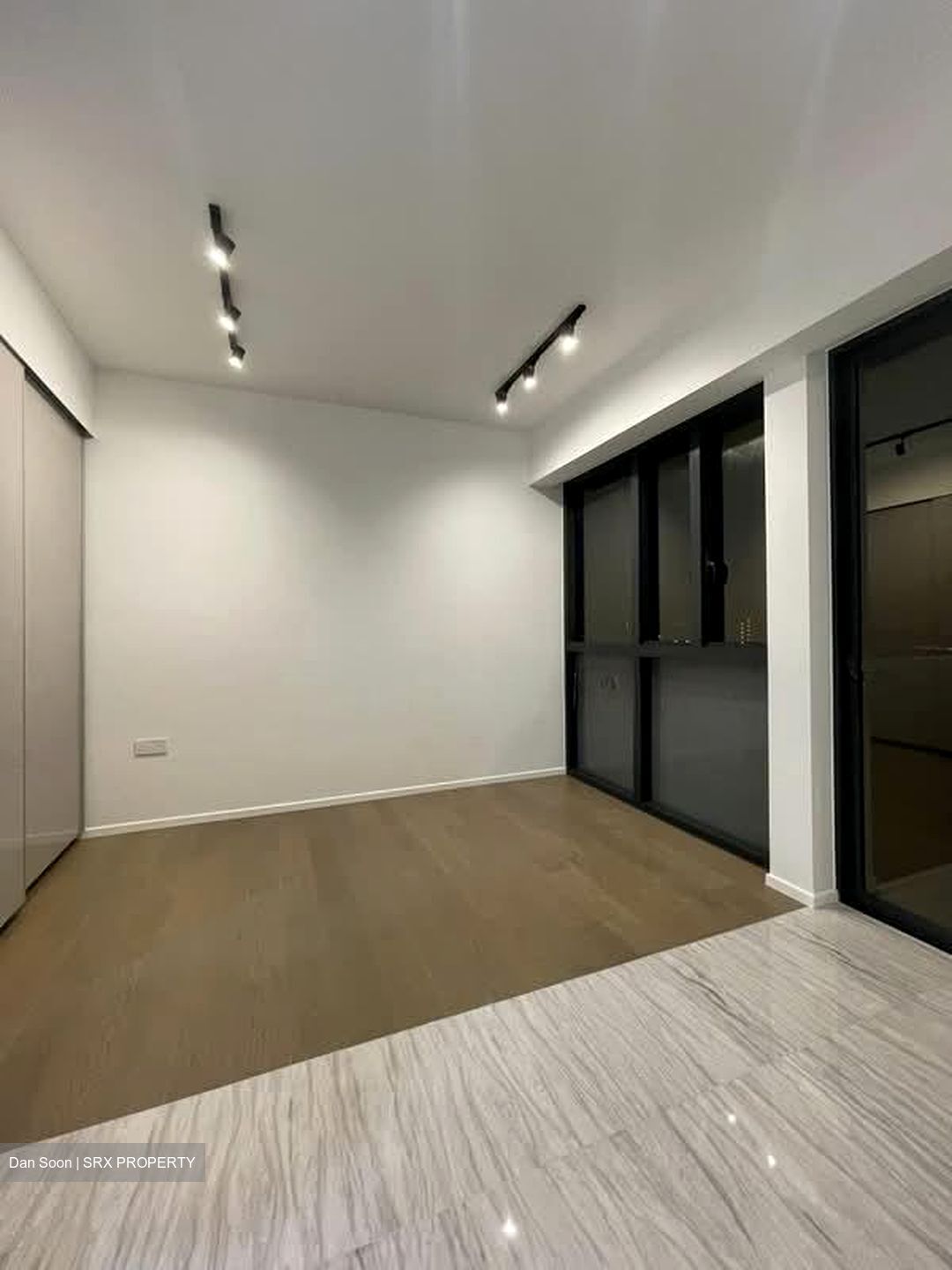 Sims Avenue (D14), Condominium #580575481